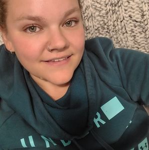 Meet your Posher, Jazmin